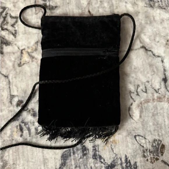 Floral Velvet Crossbody Bag - Picture 3 of 3